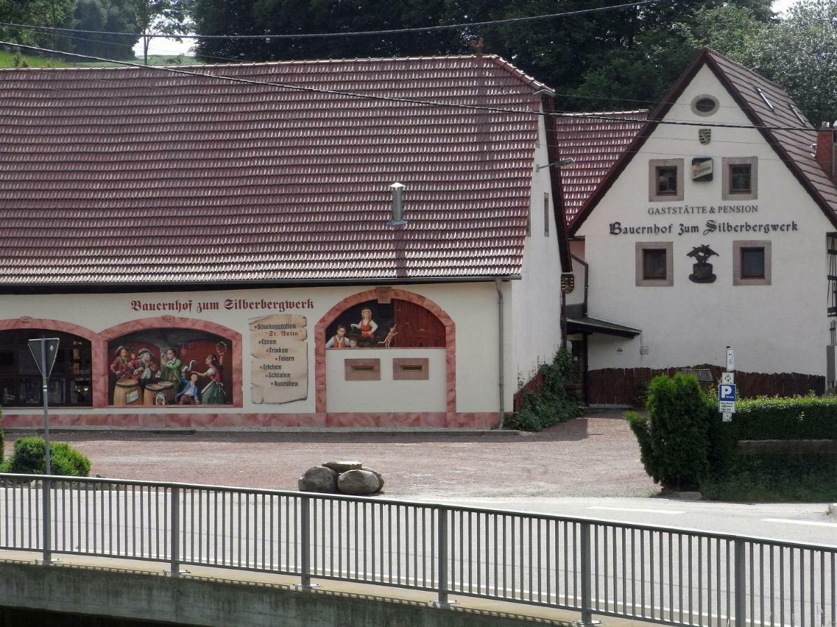 Limabach - Oberfrohna Restaurant & Pension "Bauernhof Zum Silberbergwerk" מראה חיצוני תמונה